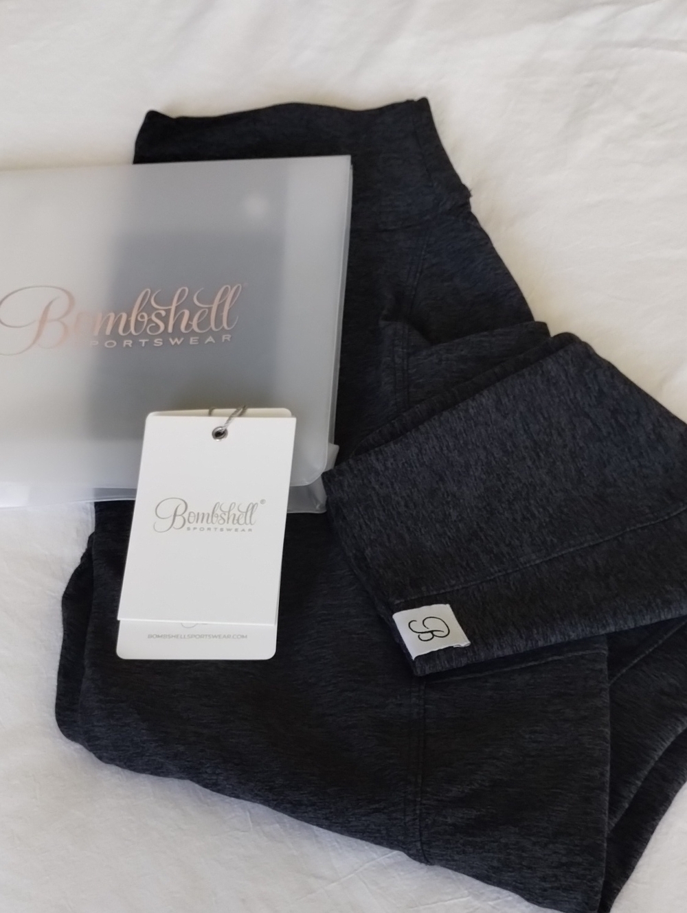 Bombshell Toned 7/8 High-Waist Sculpting Leggings with Pockets - Charcoal Gray L - Picture 2 of 16